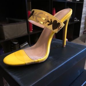 BOGO New yellow heels